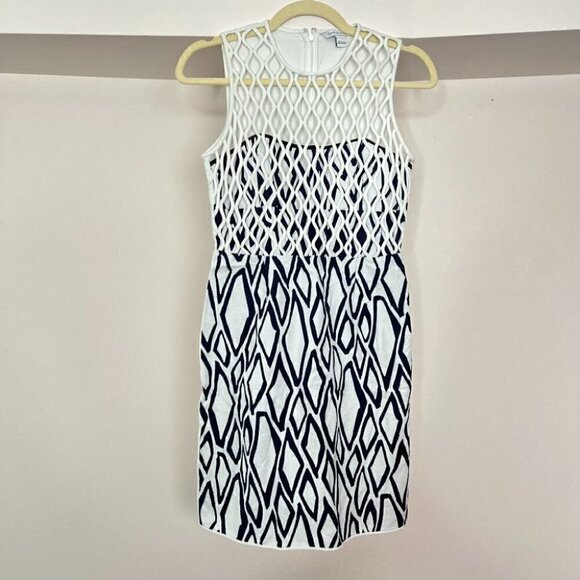 DIANE von Furstenberg Leonora Navy White Patterned Dress - Picture 2 of 7